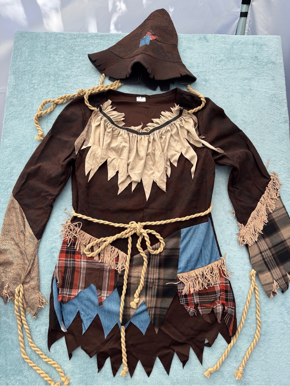 Spirit Wicked Harvest Scarecrow Adult Costume with Rope Belt and Hat size XL